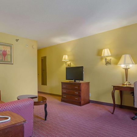 Surestay Plus Hotel By Best Western Durham Medical Center Esterno foto