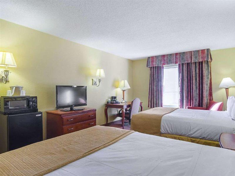 Surestay Plus Hotel By Best Western Durham Medical Center Esterno foto
