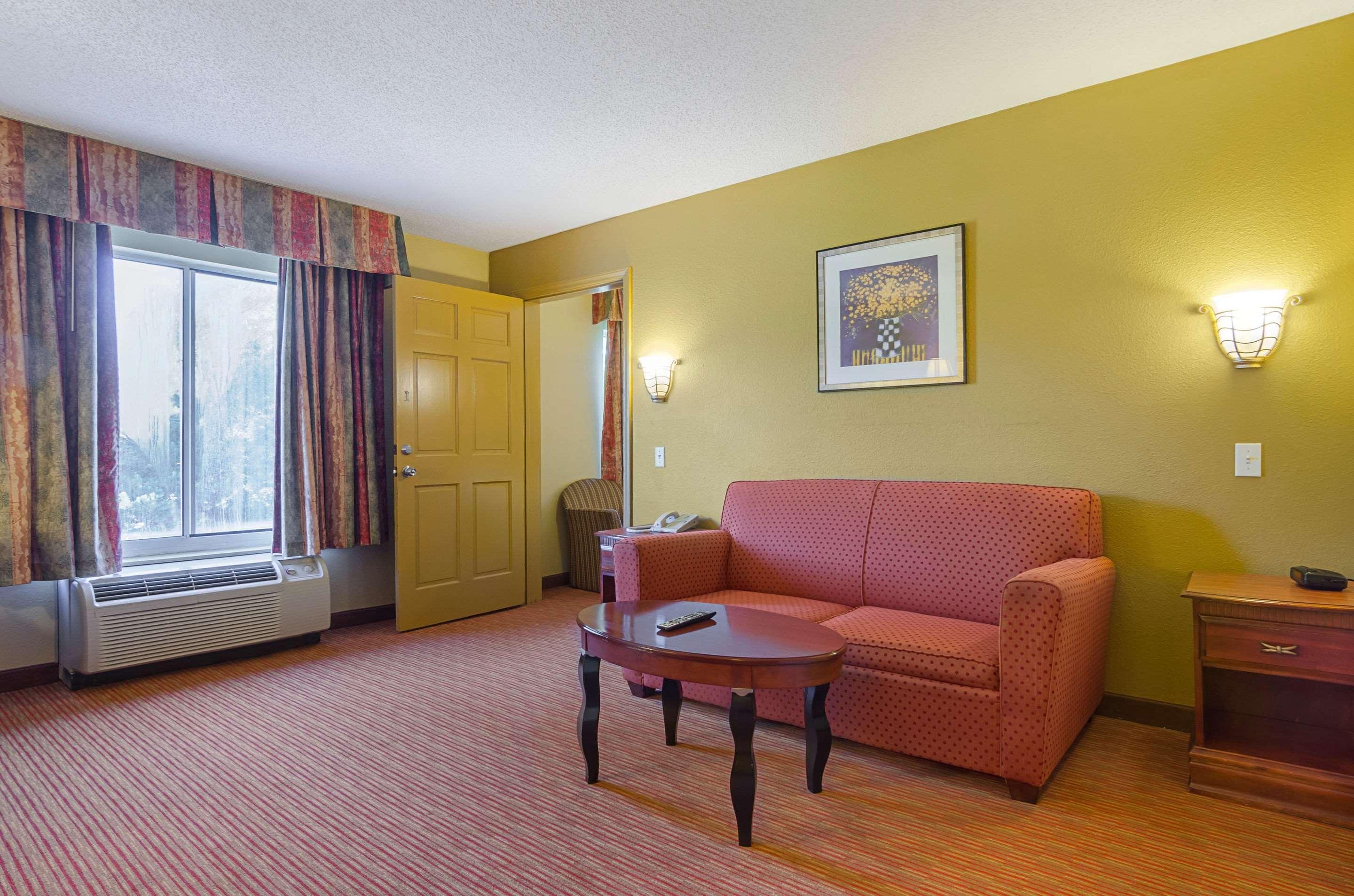 Surestay Plus Hotel By Best Western Durham Medical Center Esterno foto